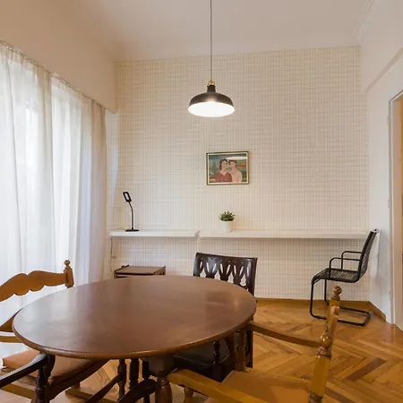 Classy Kolonaki With 2 Bedrooms