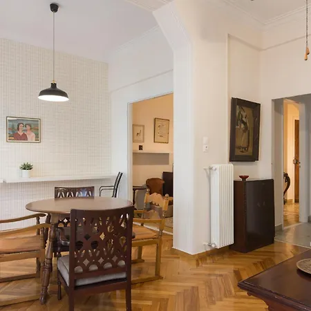 Classy Kolonaki With 2 Bedrooms